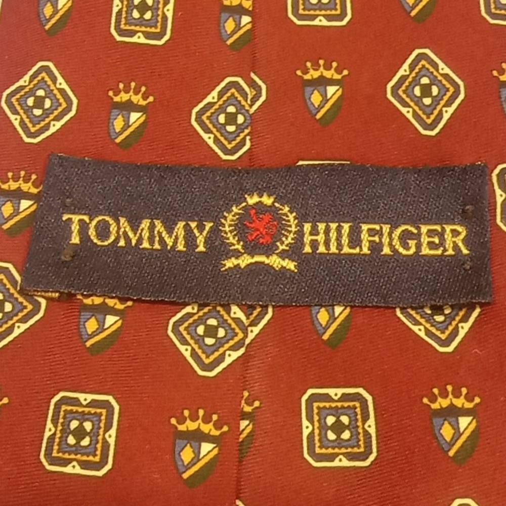 Vintage Tommy Hilfiger tie (100% imported silk)